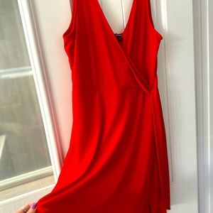 Red Express dress. Size L Brand new. Never worn